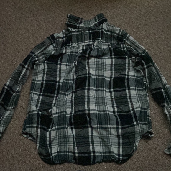 Long sleeve black and white flannel - Picture 3 of 4